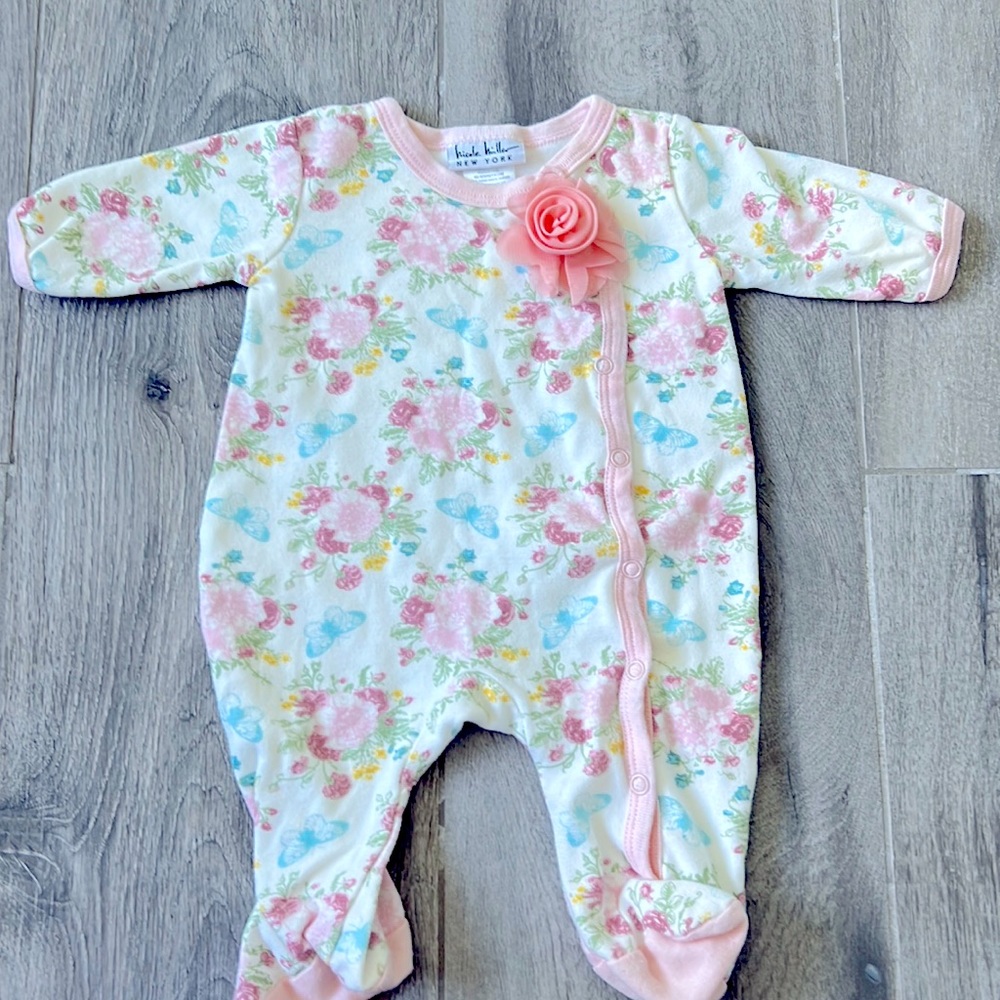 NICOLE MILLER Baby Long Sleeve Footed Pajamas size 0-3 Months